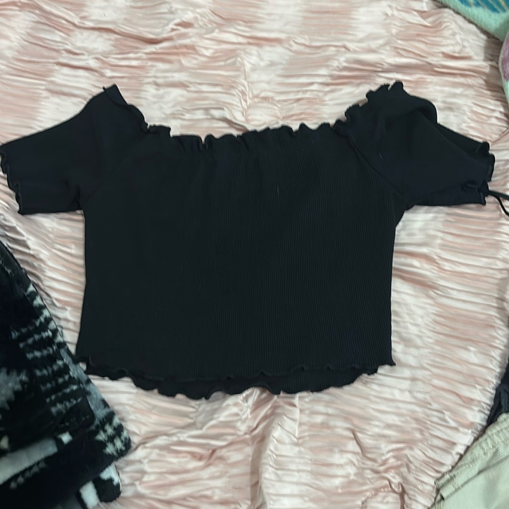 Black off the shoulder crop top the ends are wavy